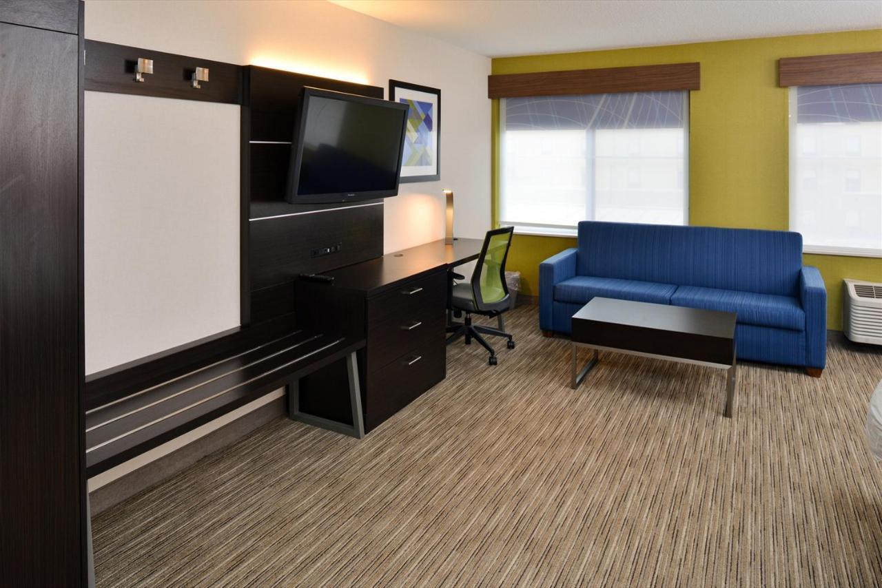 Holiday Inn Express Wixom By Ihg Kültér fotó