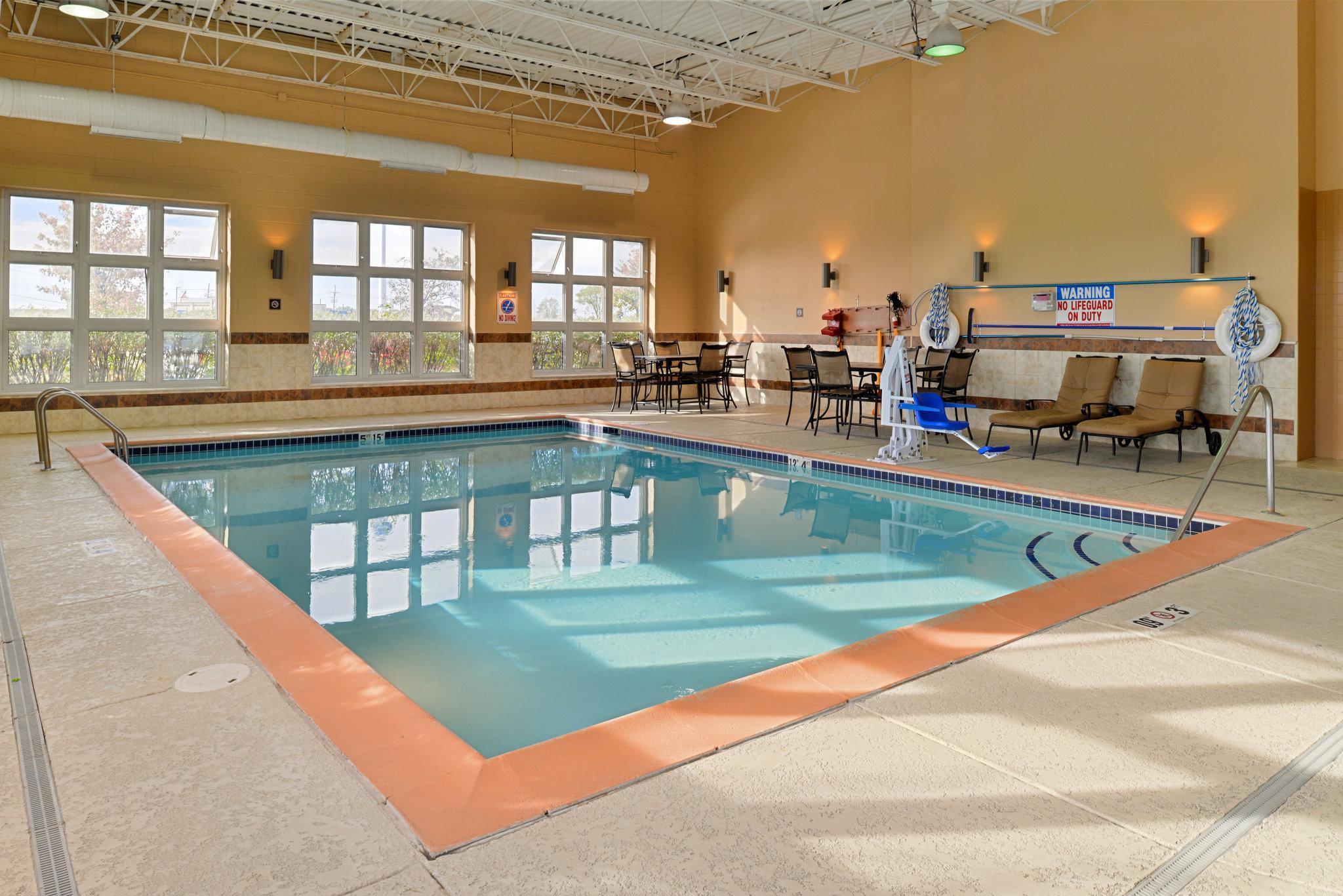 Holiday Inn Express Wixom By Ihg Kültér fotó