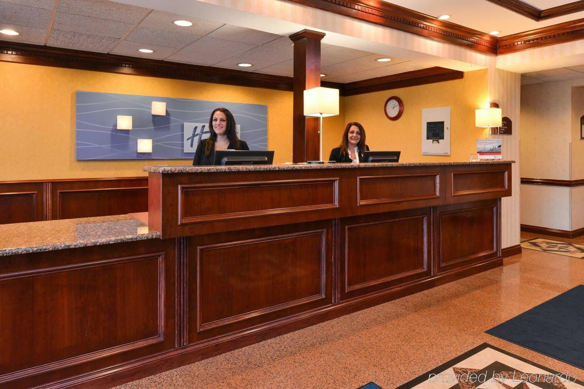 Holiday Inn Express Wixom By Ihg Kültér fotó