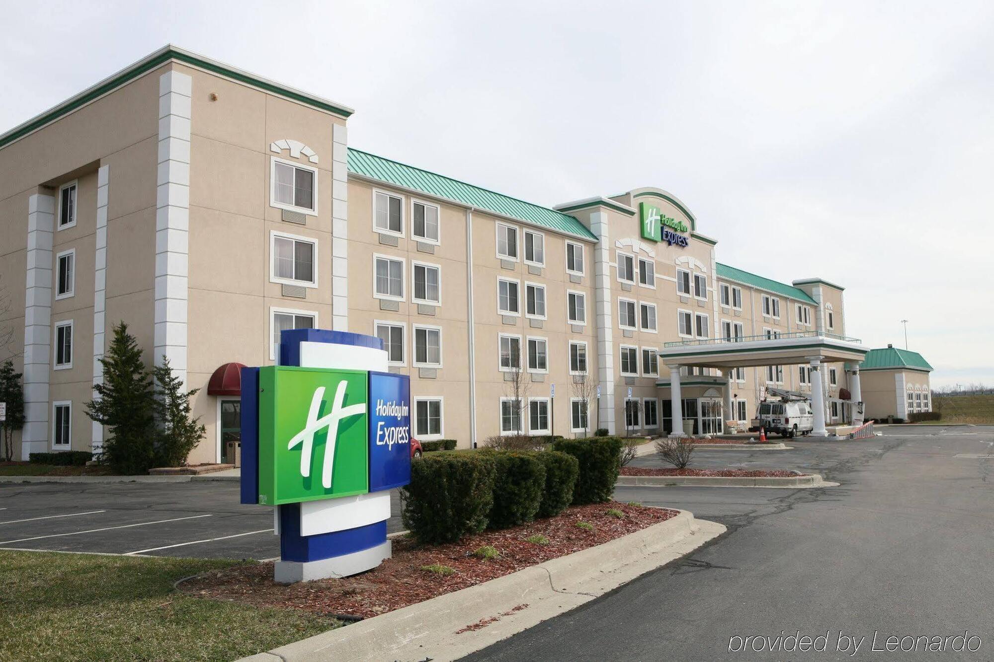 Holiday Inn Express Wixom By Ihg Kültér fotó
